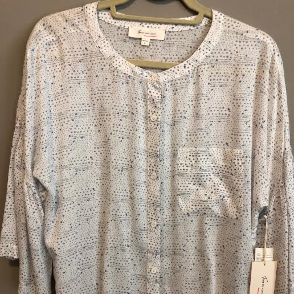 Two by Vince Camuto Blouse NWT